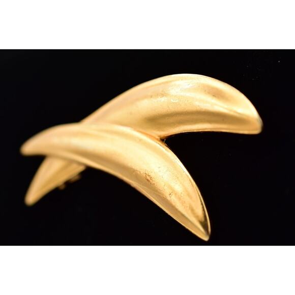 Anne Klein Vintage Ex Cross Pin Brooch Brushed Gold Heavy Chunky Unsigned BinBG - Picture 2 of 12